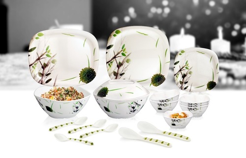 Melamine Premium Dinner Set - 16 Pieces, Floral Pattern - Elegant White Square Design