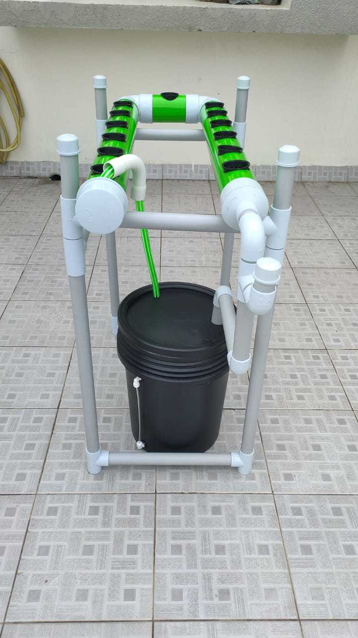 Hydroponic System - Pvc Pipes, 4ft X 2ft X 3ft, 12 Grow Sites, 20kg | Automated, Customizable, Durable, Easy Setup, High Yield, Space Saving, Water Efficient, Pest Control