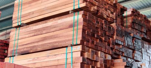 होनने दरवाजे के फ्रेम