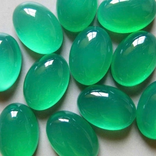 Green Chalcedony - 4x6mm Oval Cabochon | Aaa Quality, Dyed, Exceptional Cut