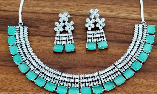 झिलमिलाता एलिगेंट ज्वेलरी सेट
