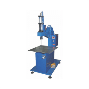 Industrial Clincher Machine