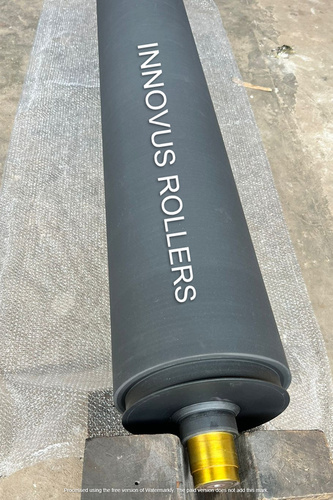 Rubber Roller - Natural Rubber, 1000 mm Length, 80 mm Diameter | Industrial Use, Anti-Static, Solvent Resistant, Precision Engineered