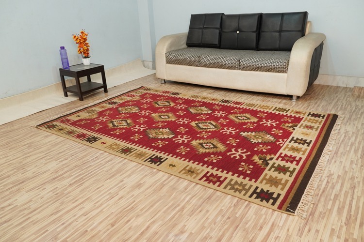 Hand Woven Woolen Kilim - Wool Material, 6-7 Mm Thickness | Anti-slip Feature, Suitable For Bedroom, Decorative, And Commercial Use