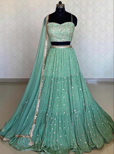 Green Butty Choli Age Group: 18-45