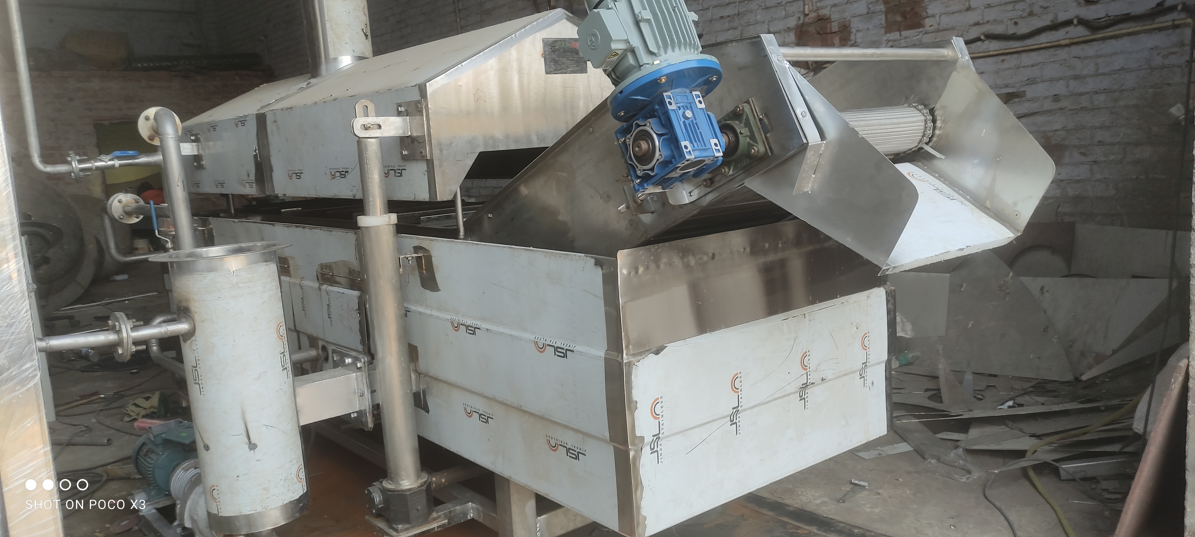 Continuous Fryer Capacity: 300 Kg/hrs Kg/hr