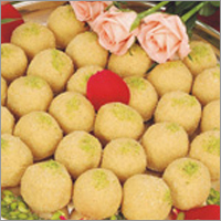 बेसन लड्डू