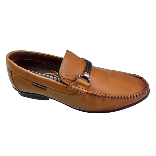 ब्राउन टैन लेदर ली कूपर लोफर शूज़