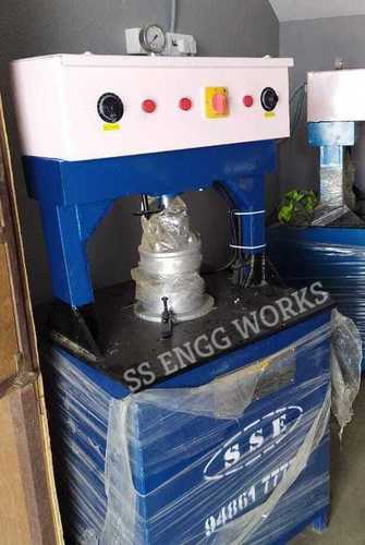 हाइड्रोलिक सिंगल डाई पेपर बनाने की मशीन की क्षमता: 800 - 1000 प्लेट प्रति घंटा पीसीएस/मिन