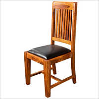 हाई क्वालिटी लकड़ी की कुर्सी