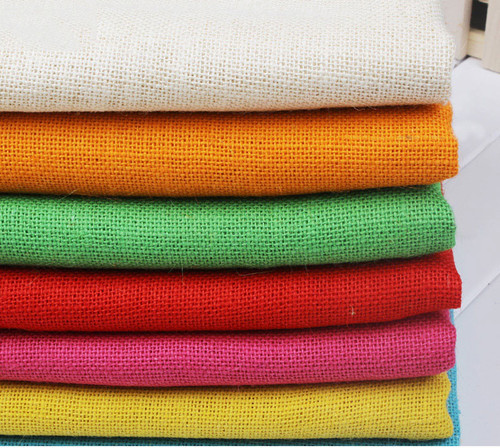 लाइट इन वेट हेसियन जूट