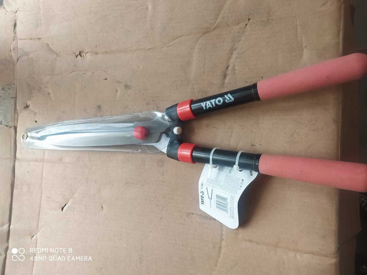 Yato Yt-8821 Hedge Shear - Durable Steel Blades, 20-inch Length | Red & Black Ergonomic Handles For Comfort And Precision
