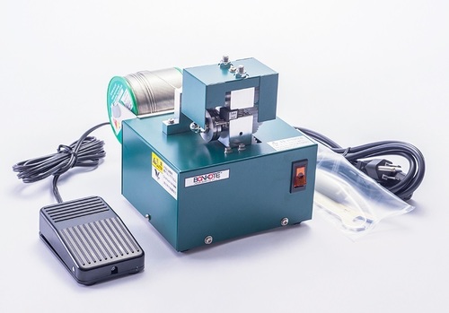 V-CUT SOLDER MACHINE BON-6202 - 160mm Height, 142mm Length, 122mm Width, 220V Operating Voltage | Green Design, 1950g Lightweight, Prevents Flux Deterioration and Solder Ball Scattering