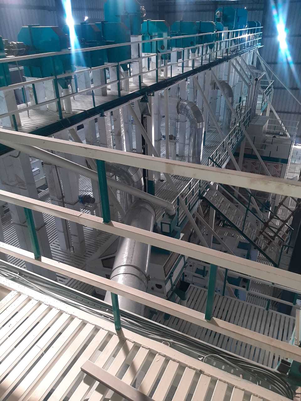 Fully Automatic Dal Mill Plant - Stainless Steel , Variable Capacity , Electric Power , Plc Control System , Multiple Safety Features