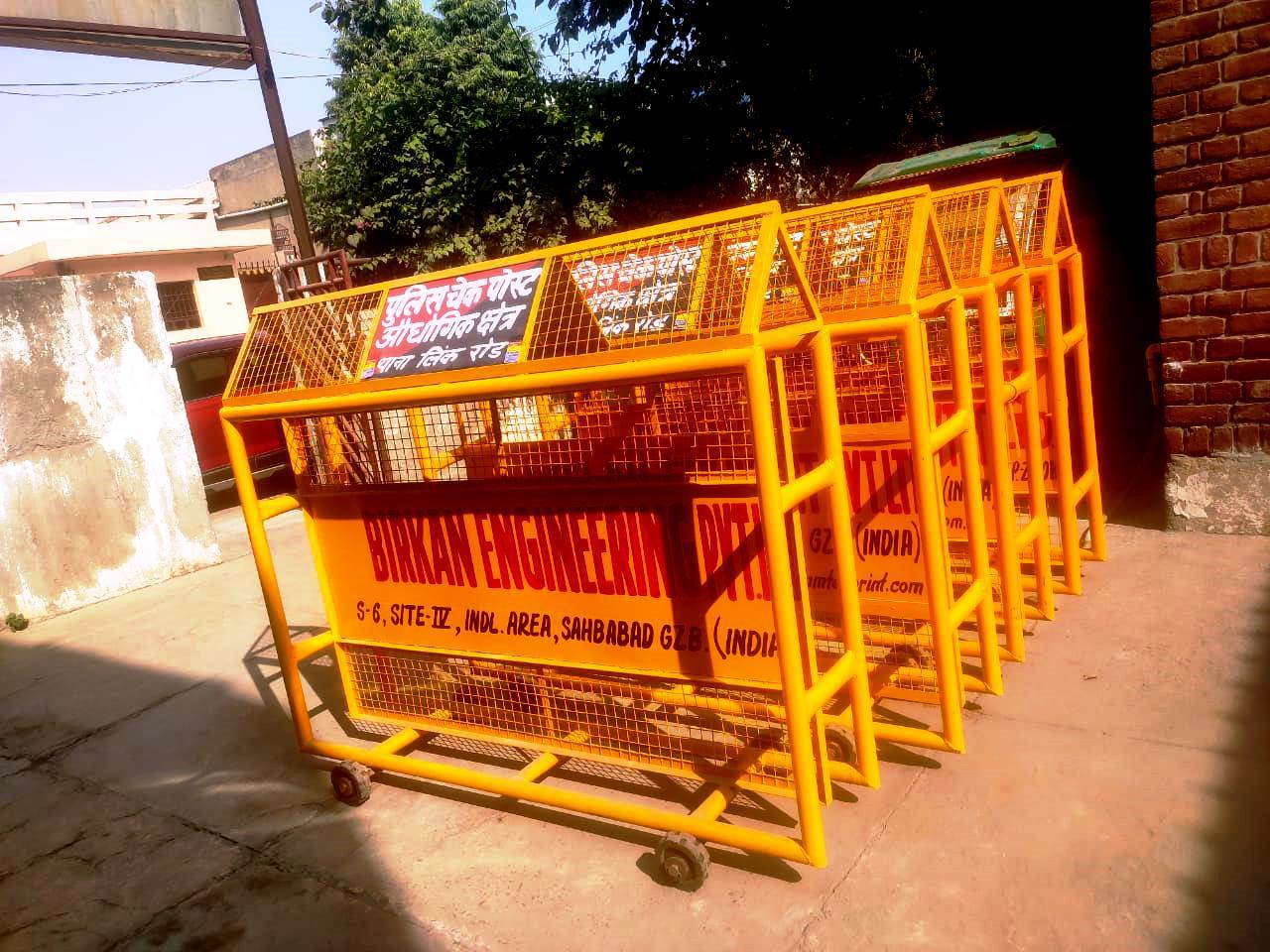 Barricade Stand