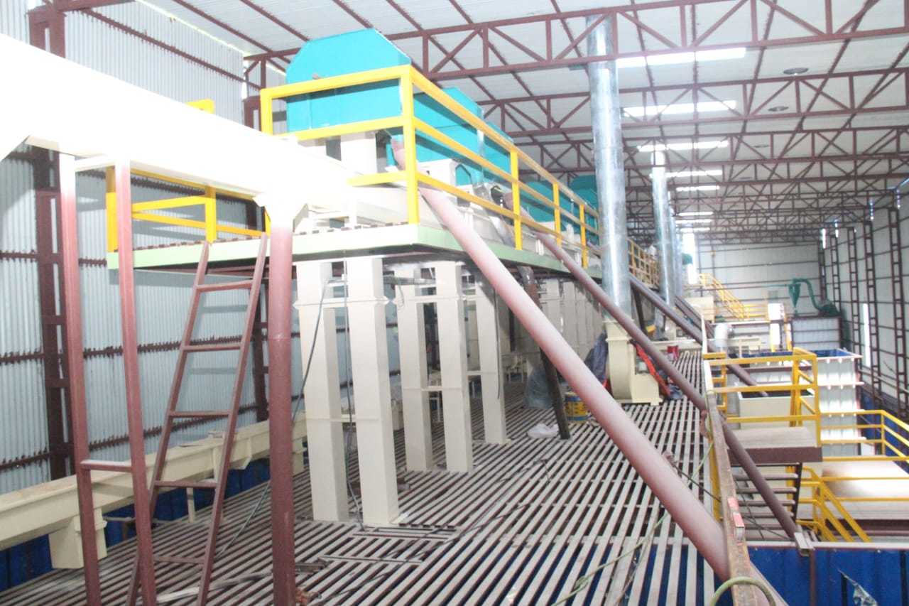 Fully Automatic Dal Mill Plant - 1000 Kg/hr, Stainless Steel | High Capacity, Energy Efficient, 1 Year Warranty