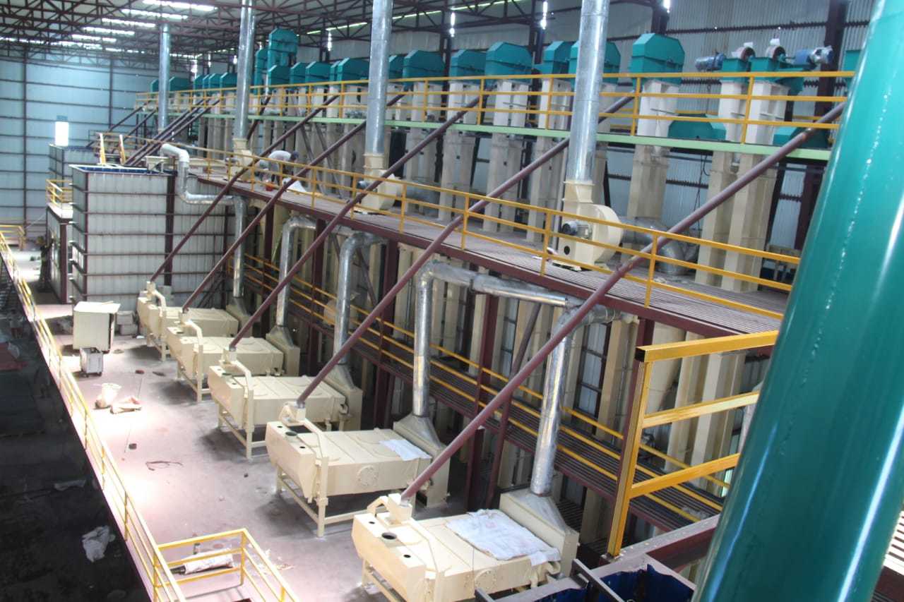 Fully Automatic Dal Mill Plant - 1000 Kg/hr, Stainless Steel | High Capacity, Energy Efficient, 1 Year Warranty