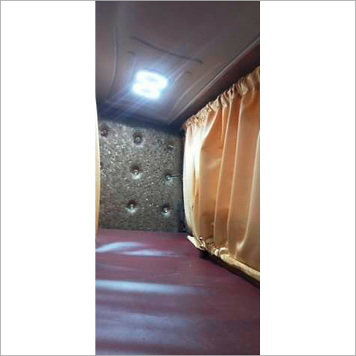 Deluxe Luxury Bus - Material: High-quality Steel