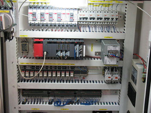 Plc Automation - Aluminum Build, 10A to 100A Current, 220-380V Voltage | White Color, Automatic Operation, 1 Year Warranty