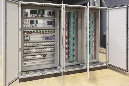 PLC Automation Control Panel - Mild Steel, 4200x1500x1800 mm, 380 Voltage | 4000 kg Weight, 1 Year Warranty, Industrial Usage