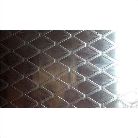 6061 Aluminum Chequered Plate - Thickness 3-5 mm, Silver Color | High Durability, Superior Finish, Industrial Applications