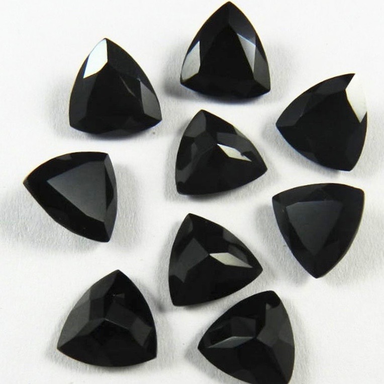 6mm Black Onyx Faceted Trillion Loose Gemstones Grade: Aaa