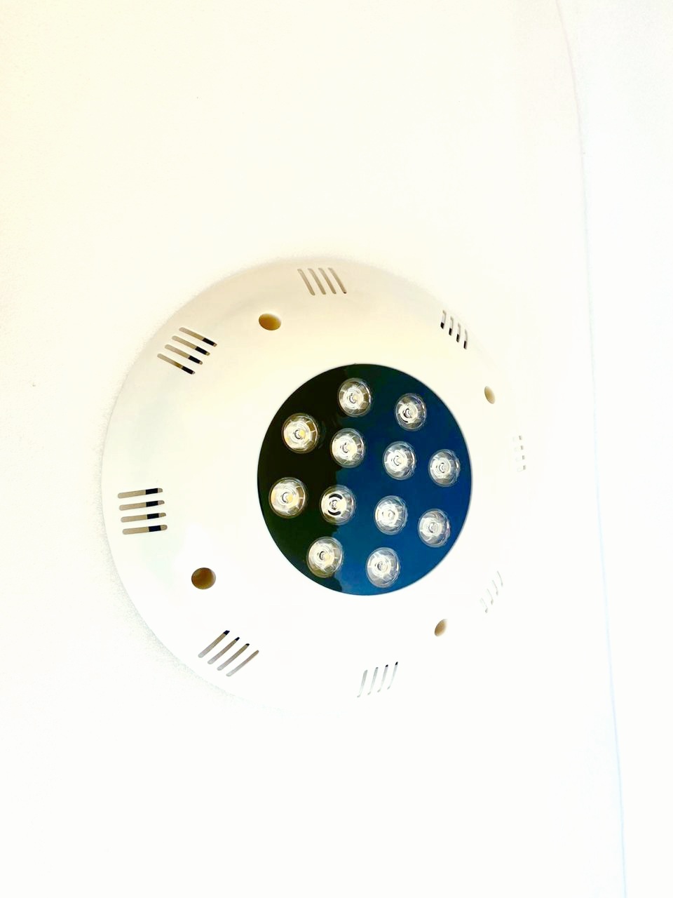36w Powerful, Energy-efficient Swimming Pool Led Light - Color: Warm White