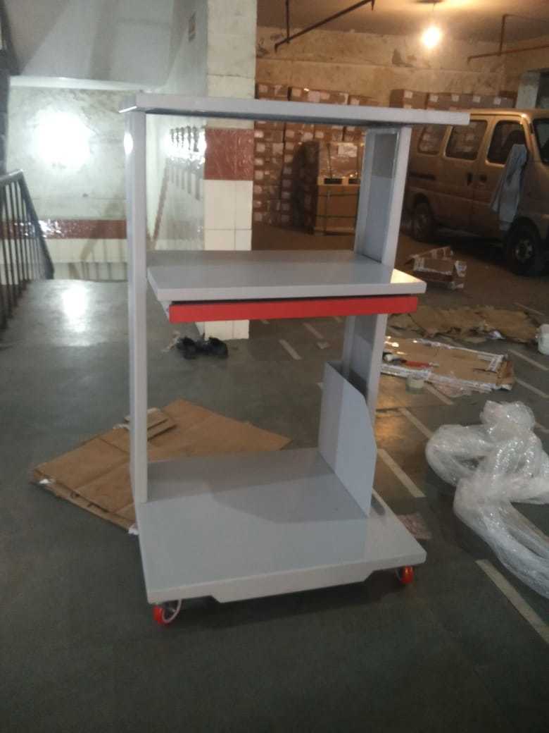 Computed Radiography Trolley - Portable Manual Cart For Hospitals, Easy Mobility & User Friendly Design For Patient Convenience