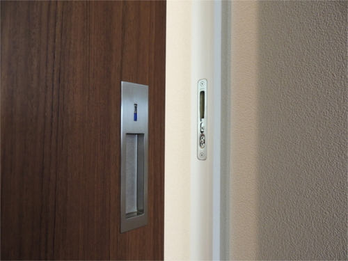 स्लाइडिंग डोर के लिए कुरिकी टीएस हुक लॉक आवेदन: होम