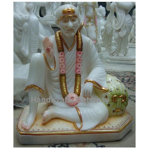 White Beautiful Handmade Dwarkamai Sai Baba Sculpture