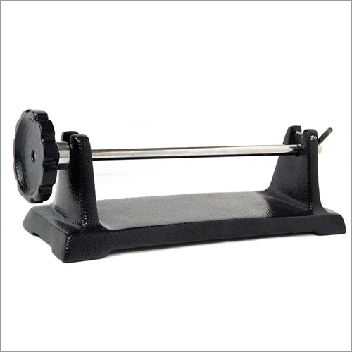 Black Bar Breaking Apparatus