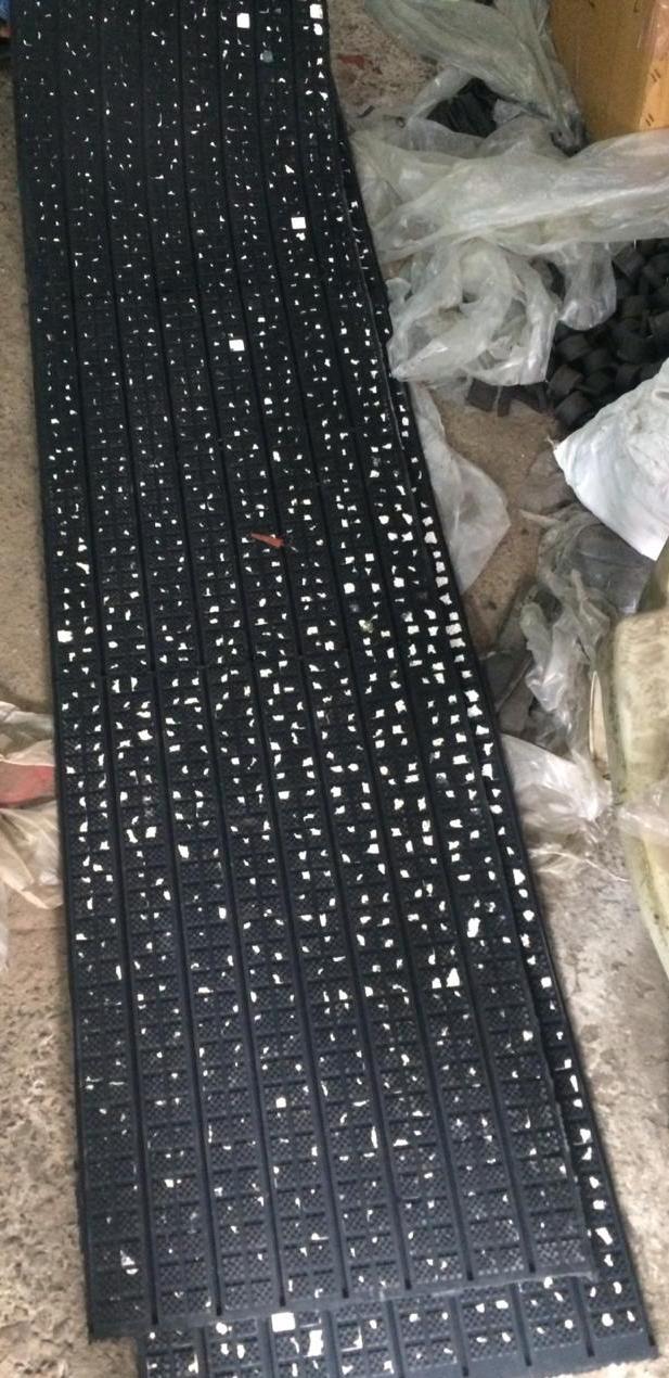 Ceramic Pulley Lagging - Color: Black