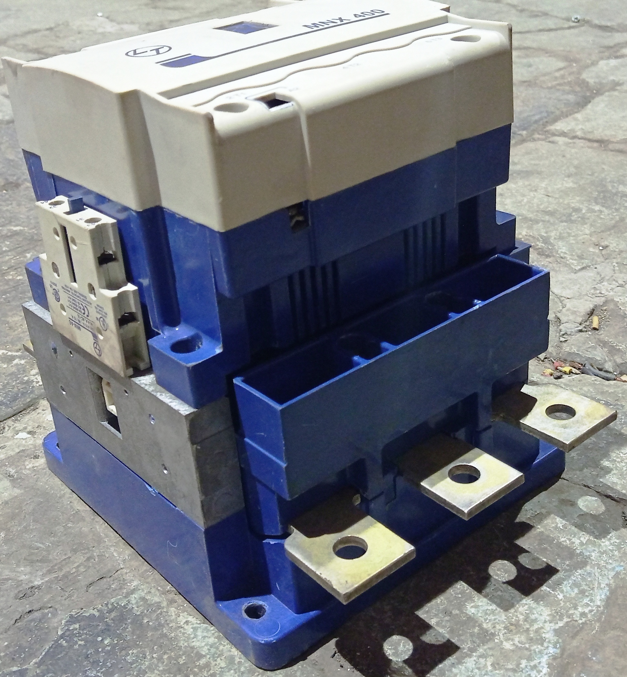 L&t Contactor - Mnx 400