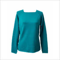 महिलाओं की पूरी बाजू की टी-शर्ट बुनी हुई