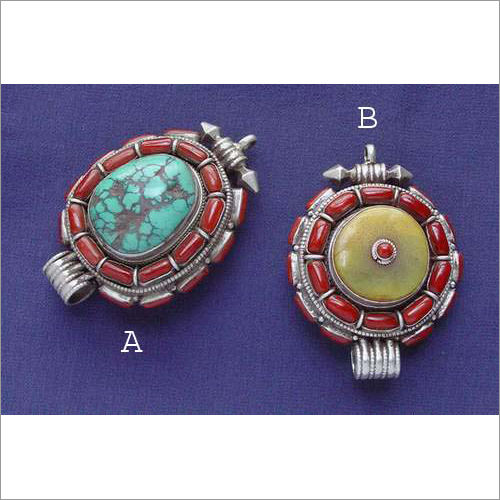 Tibetan Ghau Pendant Gender: Unisex