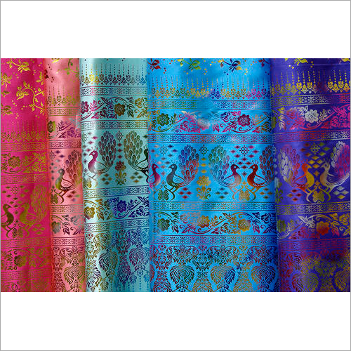 लाइट इन वेट कस्टम प्रिंटेड सिल्क फैब्रिक्स