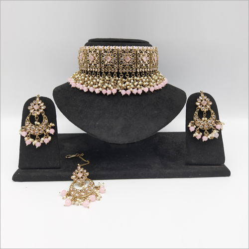 Reversed Ad Choker Necklace With Earring And Maangtikka With Pink Drop