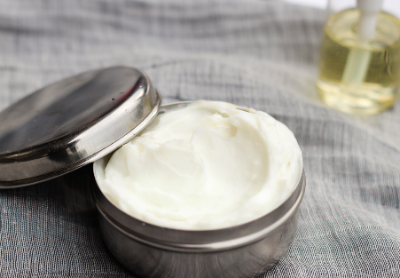 Shreepol 974 - Density 0.25 G/ml Ph 2.5-3.0 | 100% Purity Ideal For Gel And Lotion Formulations Topical Applications