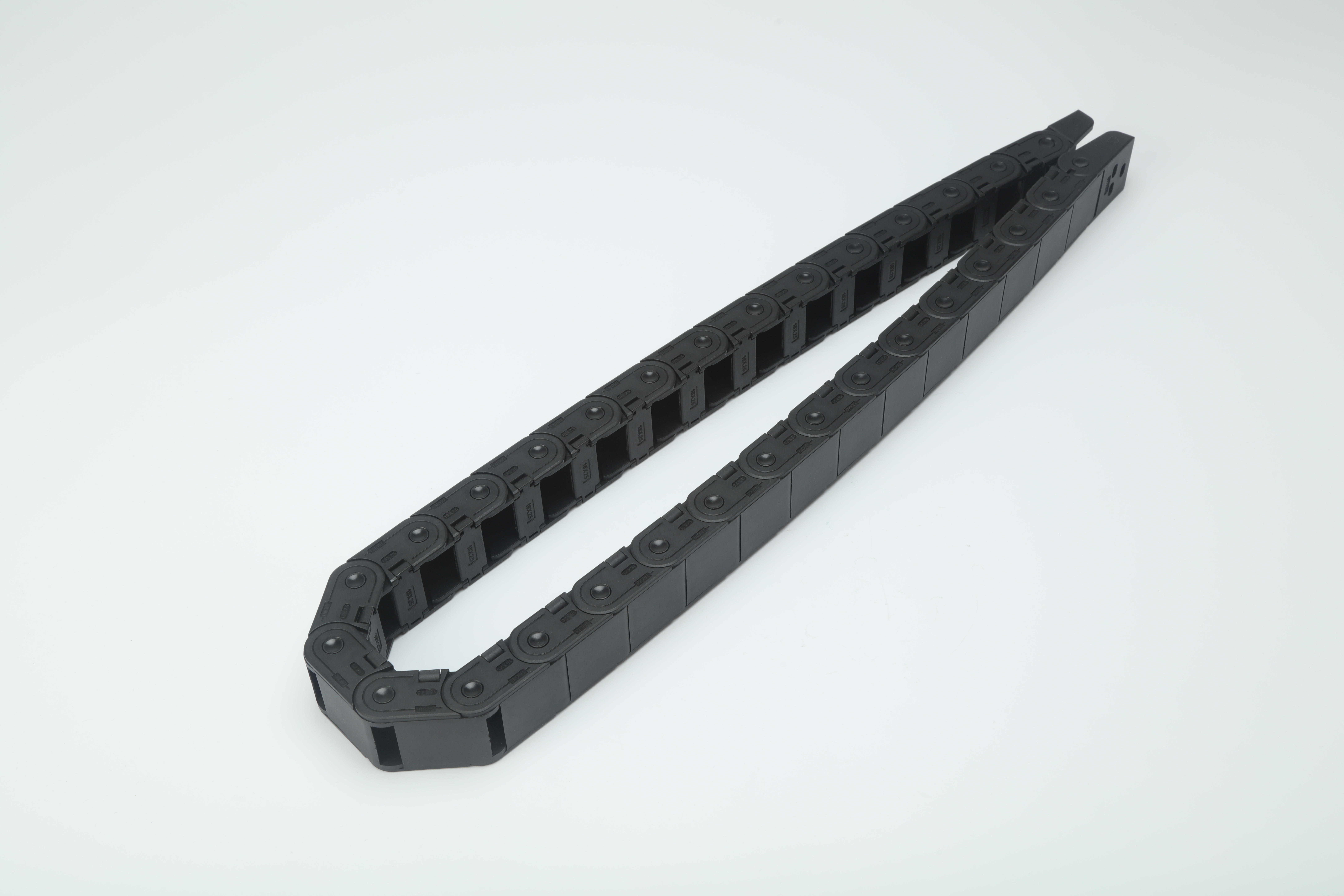 Cablestrac T18 Light Series Semi Closed Plastic Cable Drag Chain Warranty: 1 Year