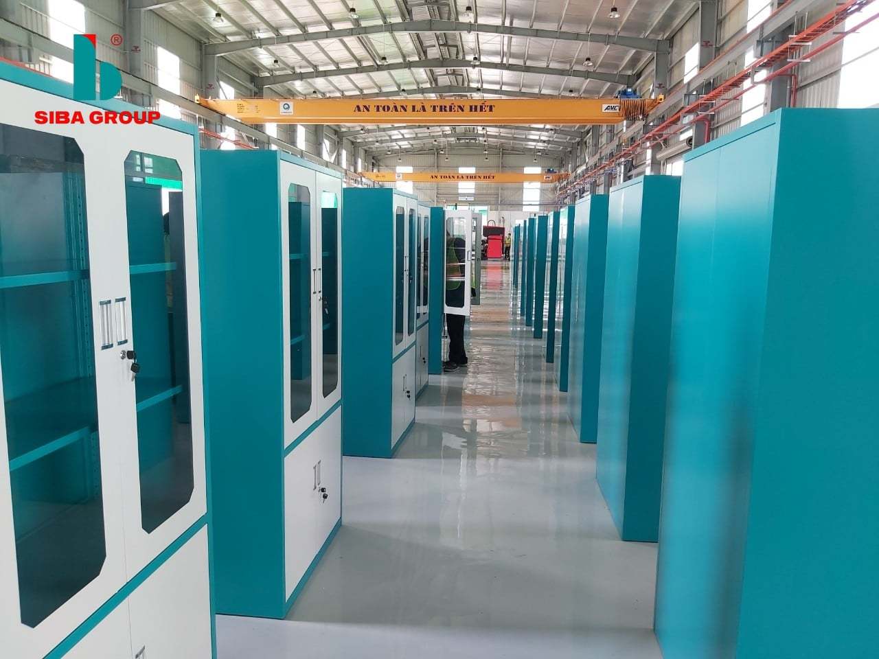 Hot New Product 2021 2 Door Steel Cupboard With Glass Door Length: 1800 Millimeter (Mm)