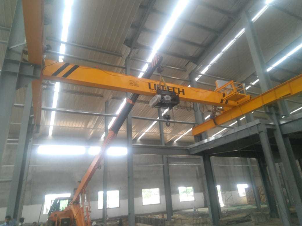 Single Girder E.o.t. Crane - 10 Metric Ton Capacity, 12m Length, 3m/s Lifting Speed | Remote Control Operation, Yellow Finish, Durable Ms Material