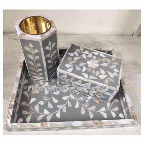 Natural Black Mother of Pearl Bakhoor Burner Set 2021 - Material: Sea Shell, Size: As per Buyer Request, Color: Natural Black | Handmade, Polished Finish, Durable Quality