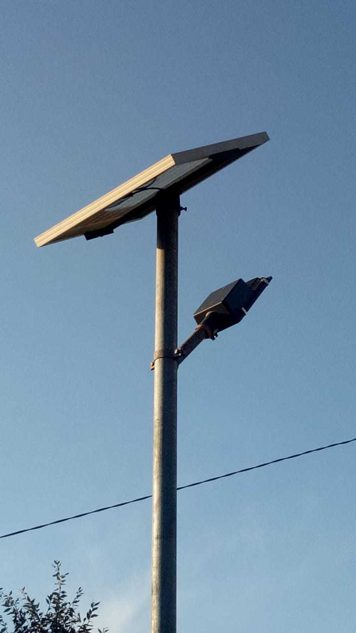 Black Or Silver Integrated Led Solar Lights