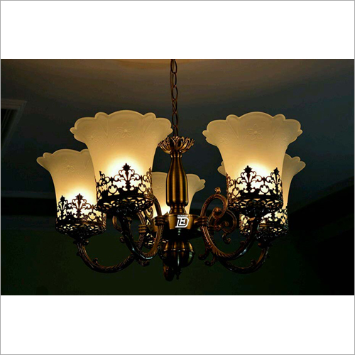 मॉडर्न हैंगिंग चंदेलियर लाइट सोर्स: एनर्जी सेविंग