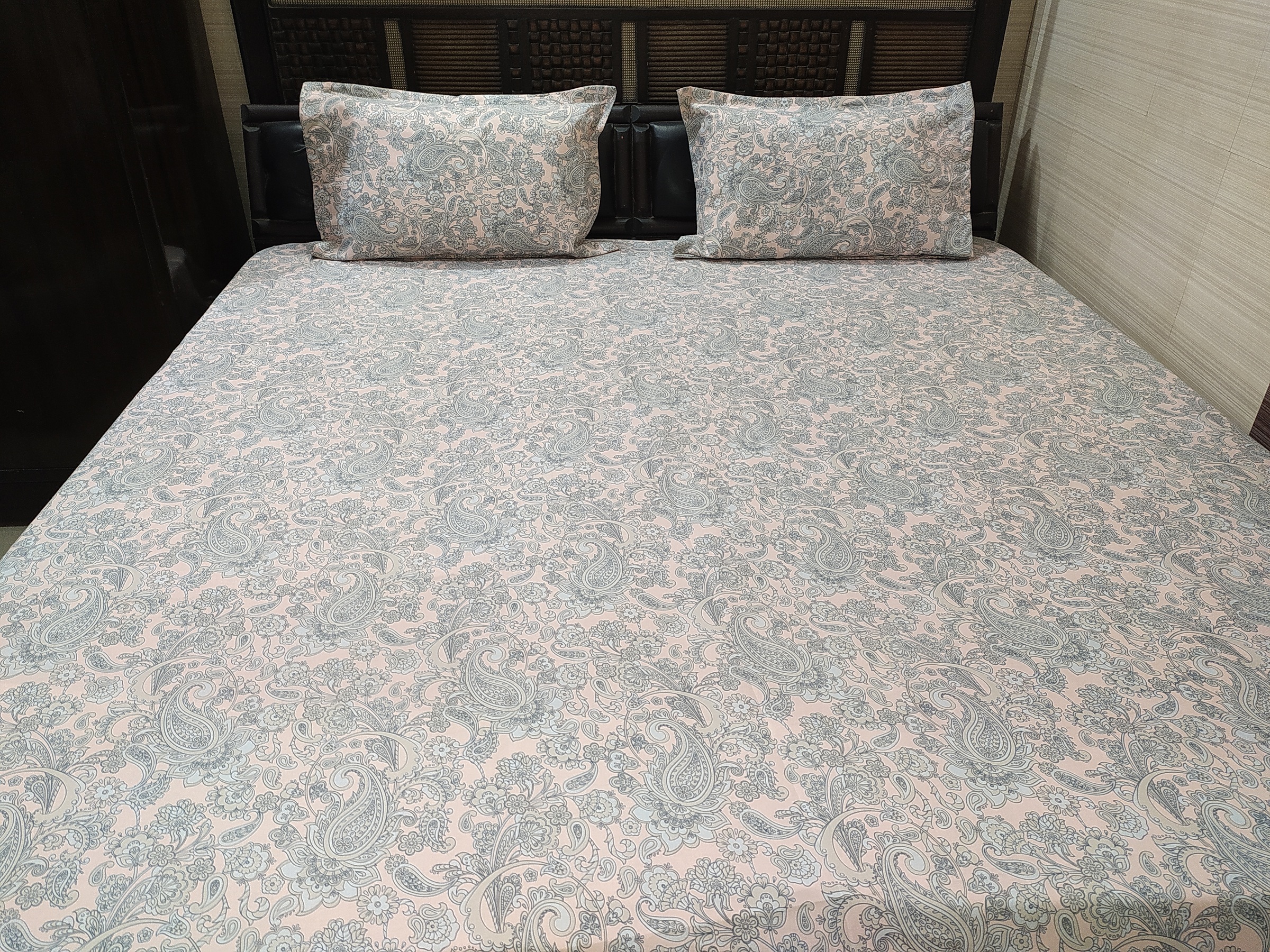 Pure Cotton King Size Bedsheet Set - 250 Thread Count, 260x275 Cm Size , Floral Printed Design With 2 Matching Pillow Covers, Vibrant Multi Color