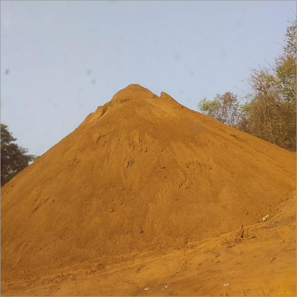 Iron Ore - Iron Oxide, 4.5-5.2 G/cmâ³ Density, Red/black Color | Pig Iron For Steel Production, Versatile Applications In Manufacturing