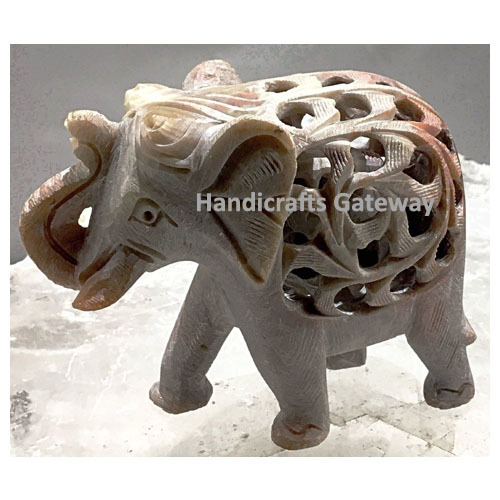 घर की सजावट के लिए प्राकृतिक सोपस्टोन अंडरकट एलिफेंट स्टैच्यू