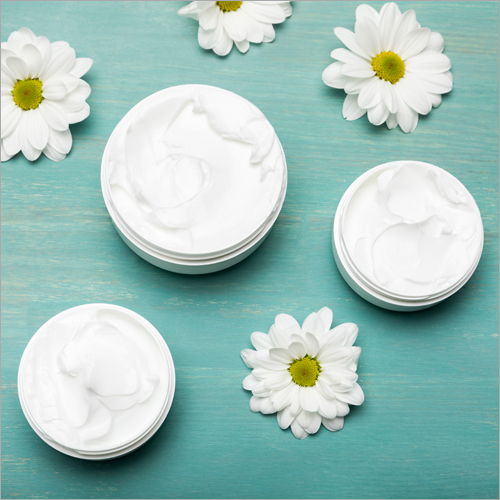 वी कस क्रीम