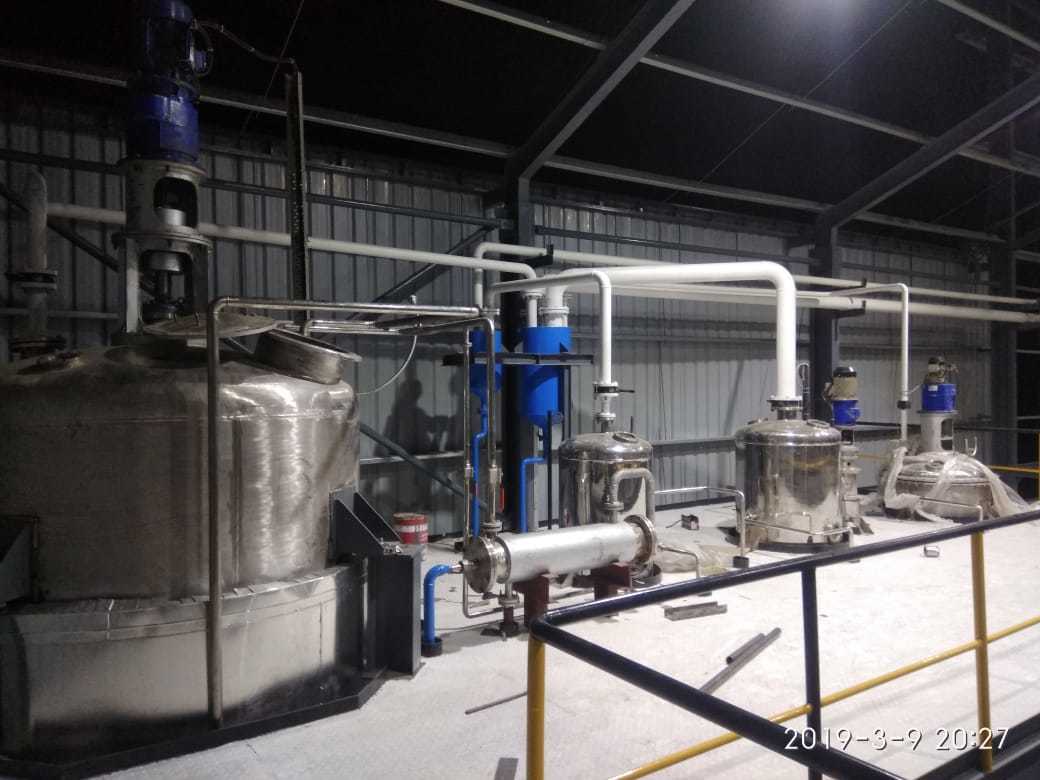 Edible Oil Refinery Plant - Material: Stainless Steel