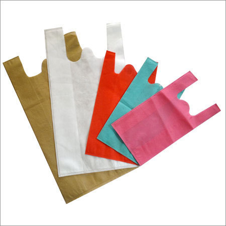 W-Cut Non Woven Bag Bag Size: Different Size Available